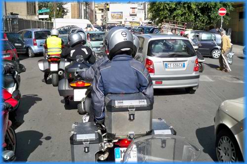 Verkehrs Chaos in Palermo