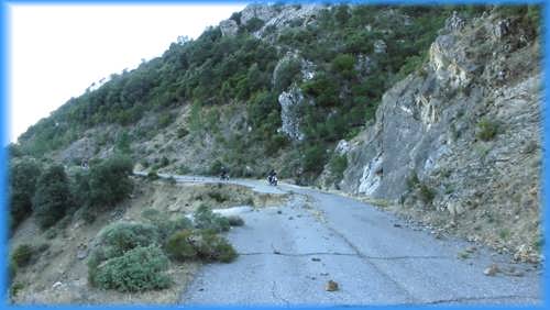 gesperrte Pass-Straße beu Villagrande Strisaili